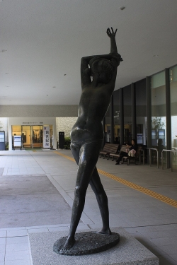 原田の森ギャラリー　銅像