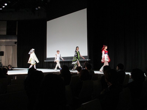神戸芸術工科大学　ファッションデザイン学科　ファッションプレゼンテーション2022