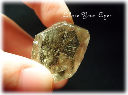 smokyrutile-quartz03.jpg