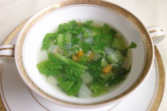 山形産　青菜のスープ