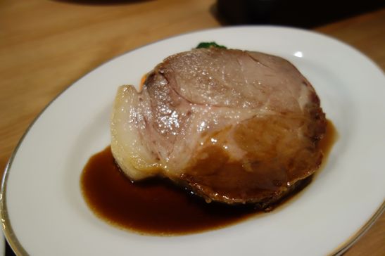 もち豚のロースト イトヨ醤油「和院」のソース