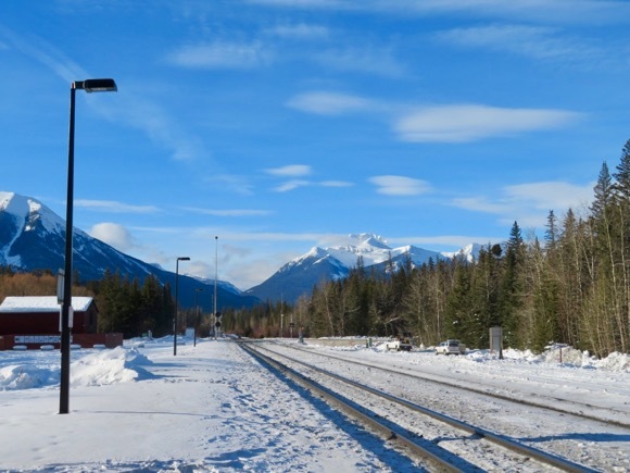 ゆきの地球めぐり旅 写真ブログ Fc2版 2004年10月開始 新ブログ 2013年10月 1月21日は春のような陽気 昼の最高気温はプラス２ もある 先週と比べ気温差は30 以上 極寒 地から温暖地に変化 Banff Canada